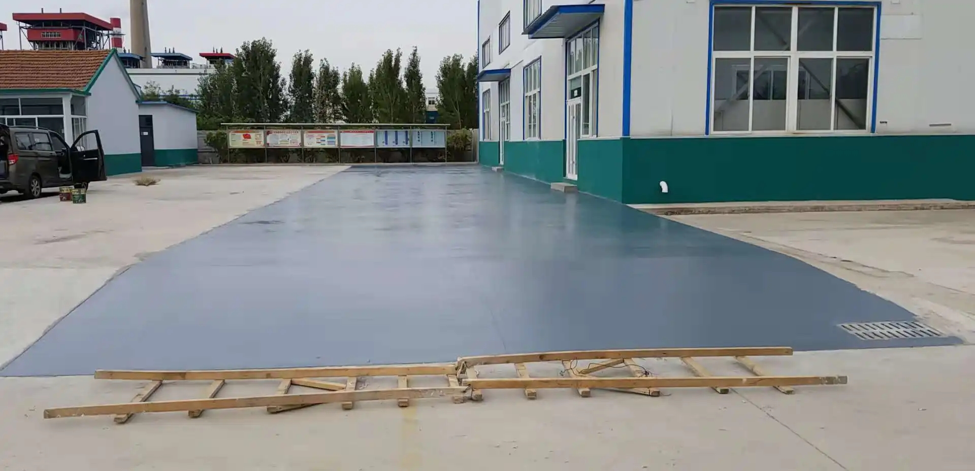 宜宾车间厂房地坪漆修补翻新